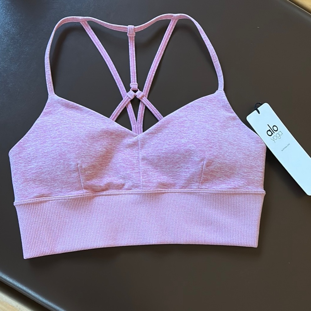 Alo Yoga Soft Lavish Bra. Parisian Pink size M